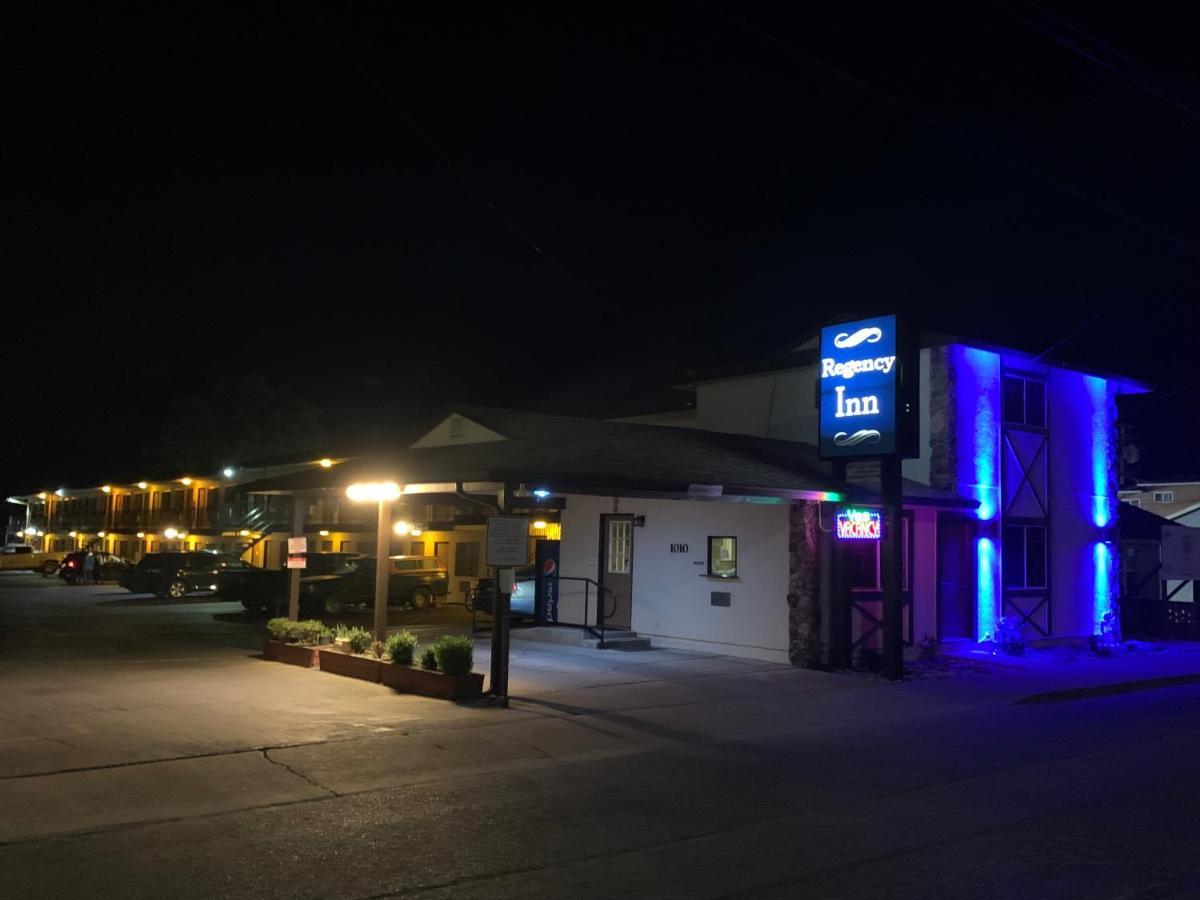Regency Inn Lakeport Buitenkant foto