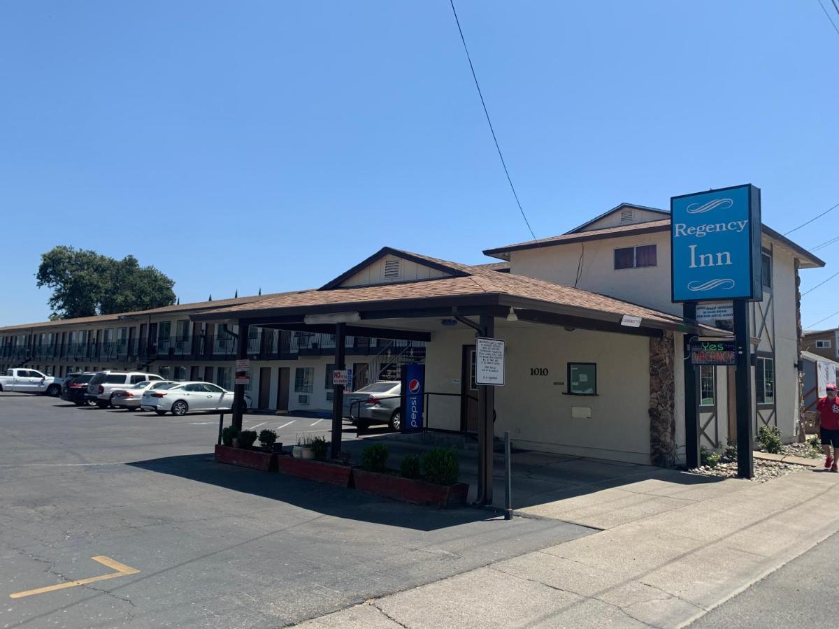 Regency Inn Lakeport Buitenkant foto