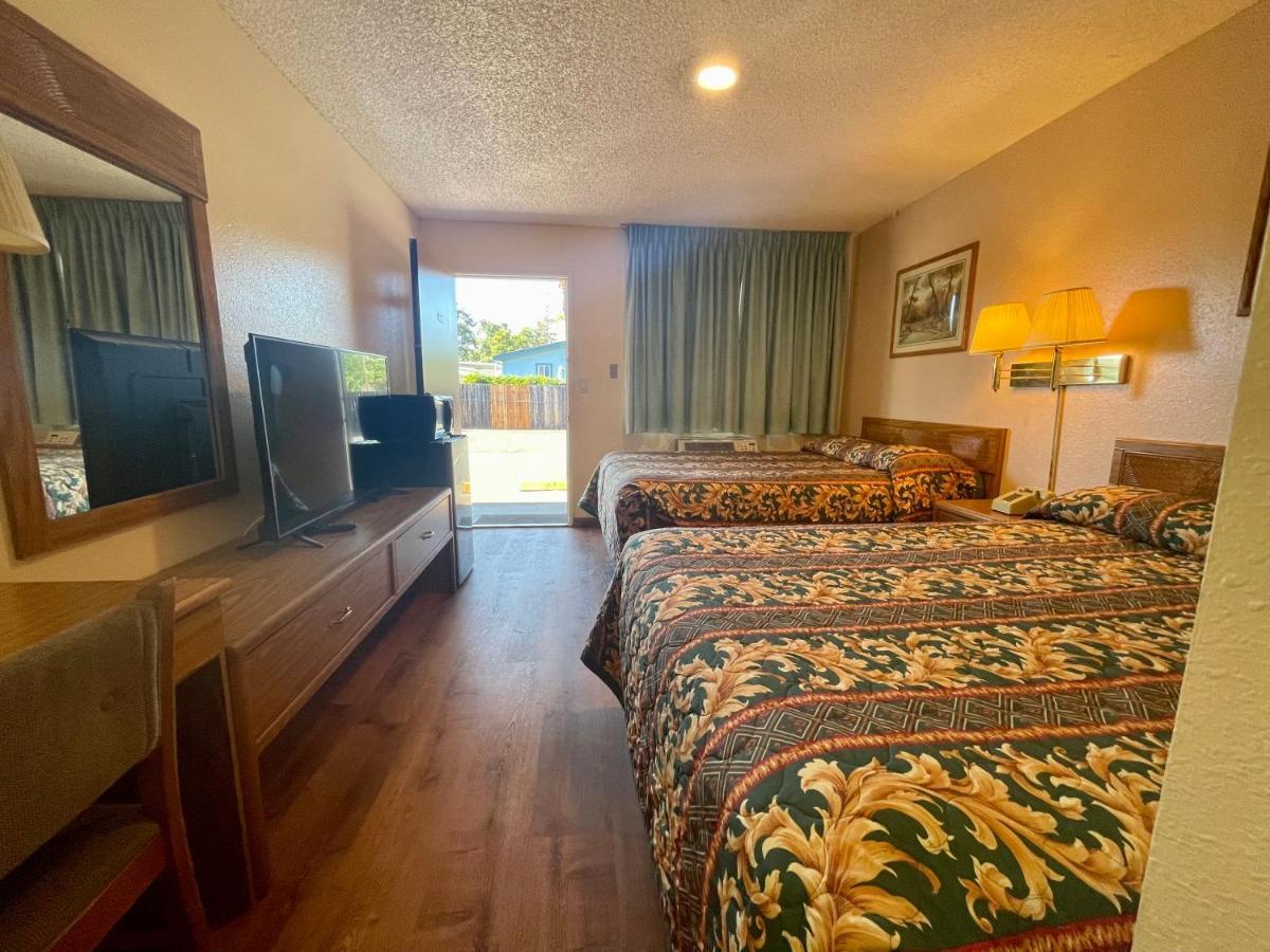 Regency Inn Lakeport Buitenkant foto