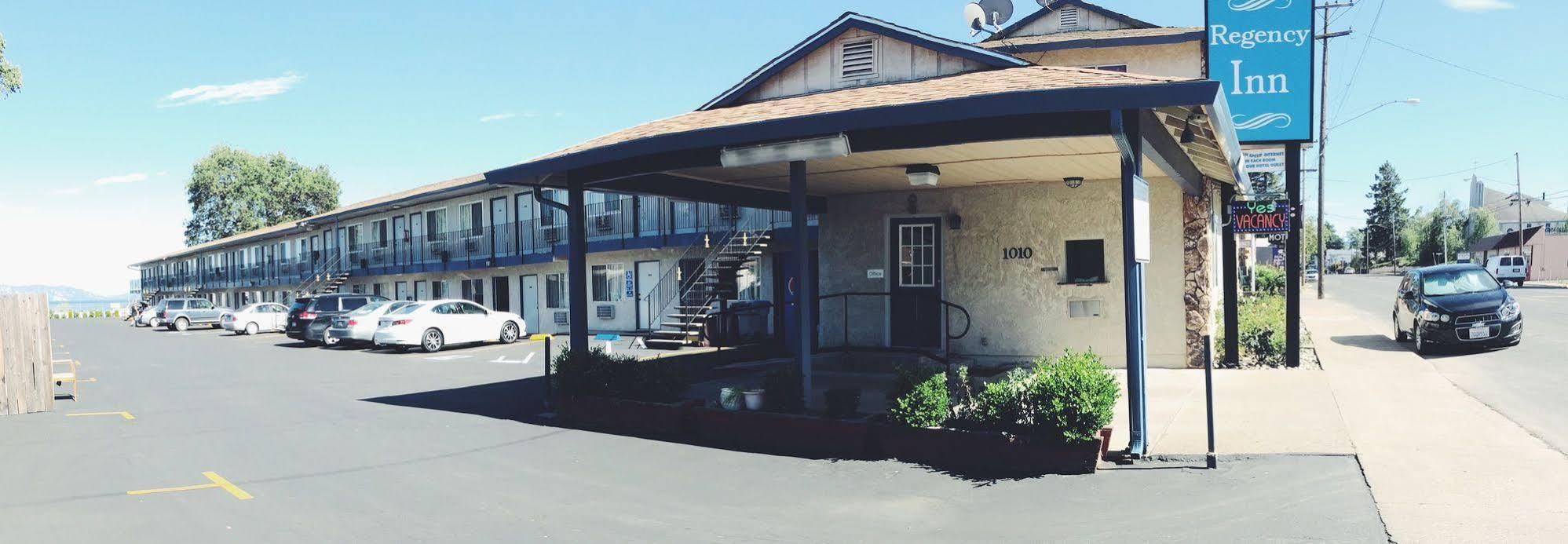 Regency Inn Lakeport Buitenkant foto