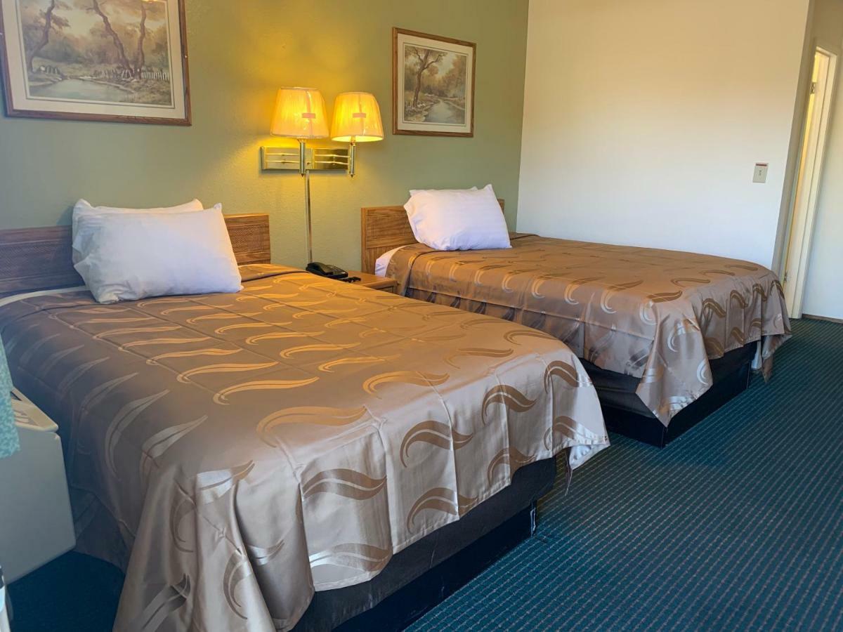 Regency Inn Lakeport Buitenkant foto